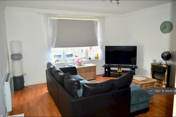 1 Bedroom Maisonette To Rent In River Court, Lymington, SO41