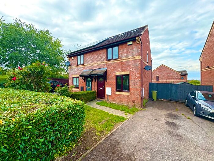 3 Bedroom Property To Rent In Sweetlands Corner, Kents Hill, Milton Keynes, MK7