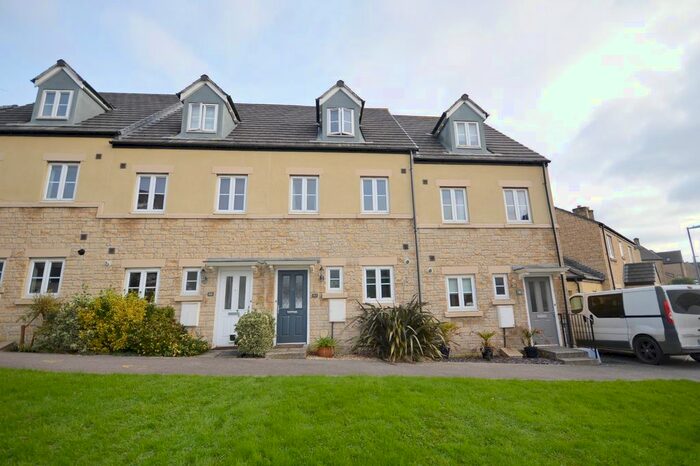 3 Bedroom Terraced House To Rent In Treffry Road, Truro TR1