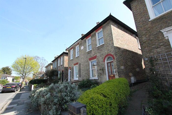 3 Bedroom Semi-Detached House For Sale In Nightingale Road, London, N22