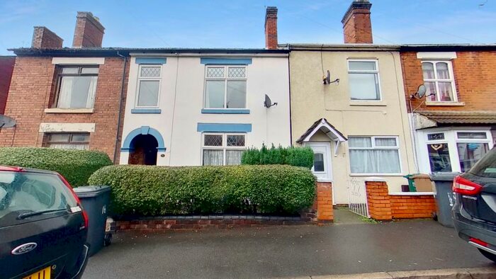 3 Bedroom Semi-Detached House To Rent In Weston Street, Swadlincote, Derbyshire, DE11