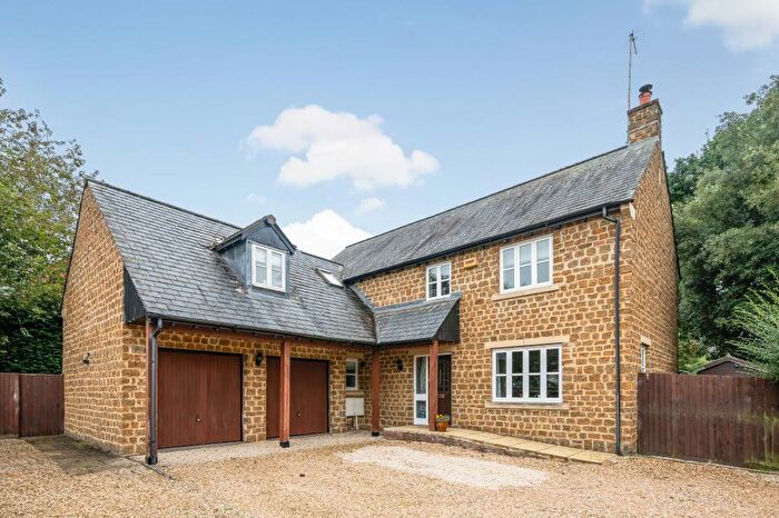 7 Bedroom Detached House To Rent In Bloxham, Oxfordshire, OX15
