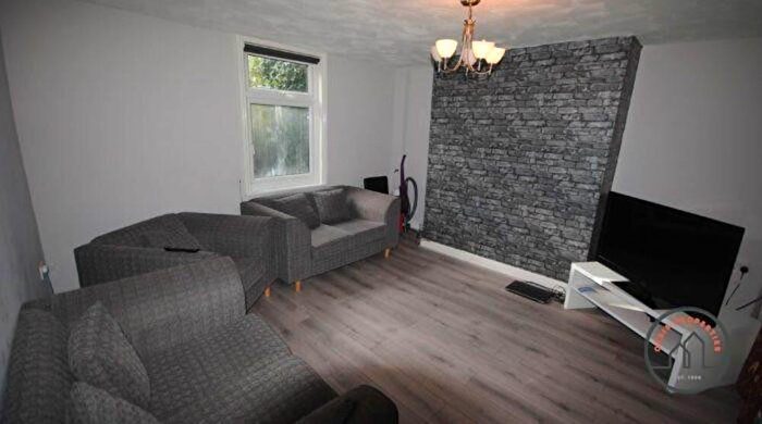 5 Bedroom House To Rent In Granby Grove, Leeds, LS6