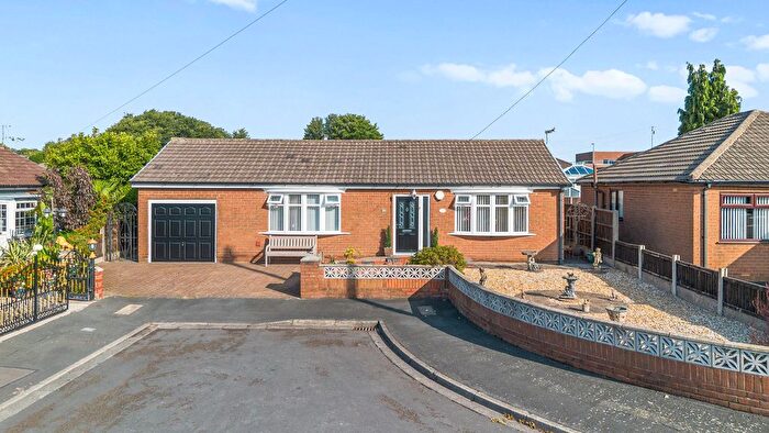 2 Bedroom Detached Bungalow For Sale In Hyacinth Close, Haydock, WA11