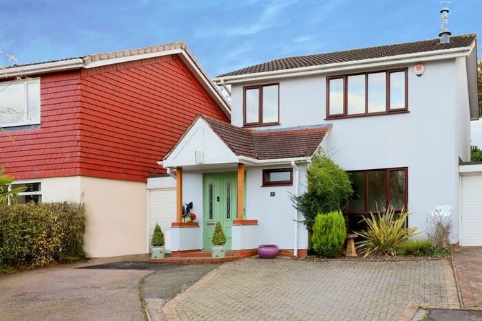 3 Bedroom Detached House For Sale In The Alders, Romsley, Halesowen, B62