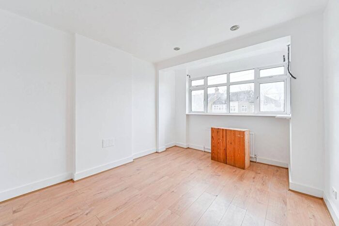 4 Bedroom Terraced House To Rent In Sherwood Avenue, Streatham Vale, London, SW16