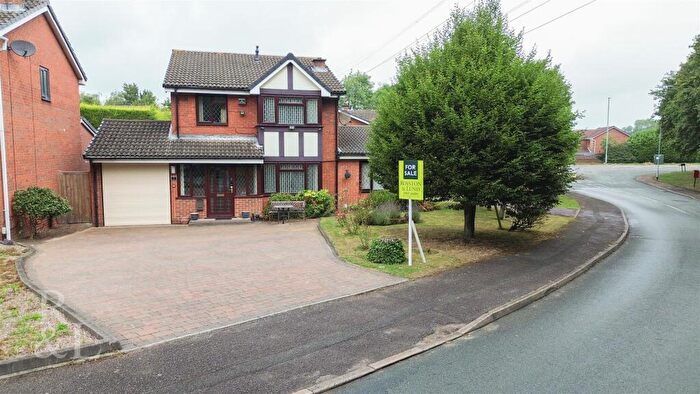 4 Bedroom Detached House For Sale In Falcon, Wilnecote, Tamworth, B77