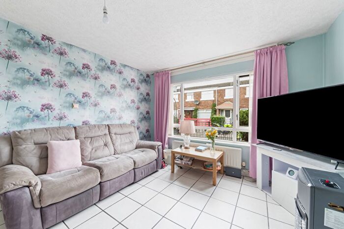 3 Bedroom Terraced House For Sale In Ashmount Park, Lisburn, County Antrim, BT27