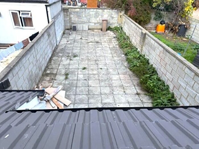 3 Bedroom Terraced House To Rent In Parry Road, Southampton, SO19