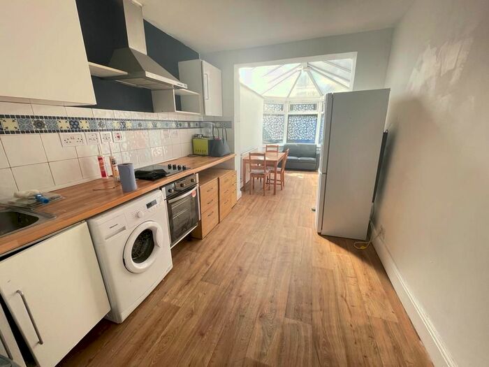 2 Bedroom Maisonette To Rent In Sudbury Avenue, Sudbury, HA0