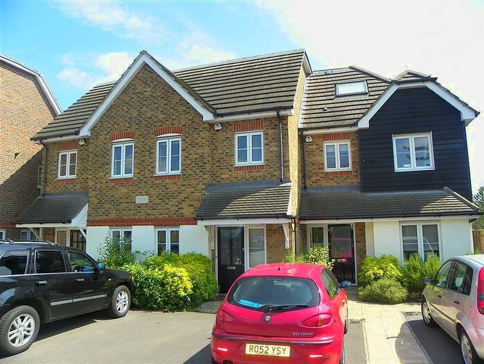 3 Bedroom Terraced House To Rent In Dalby Gardens, Maidenhead, SL6
