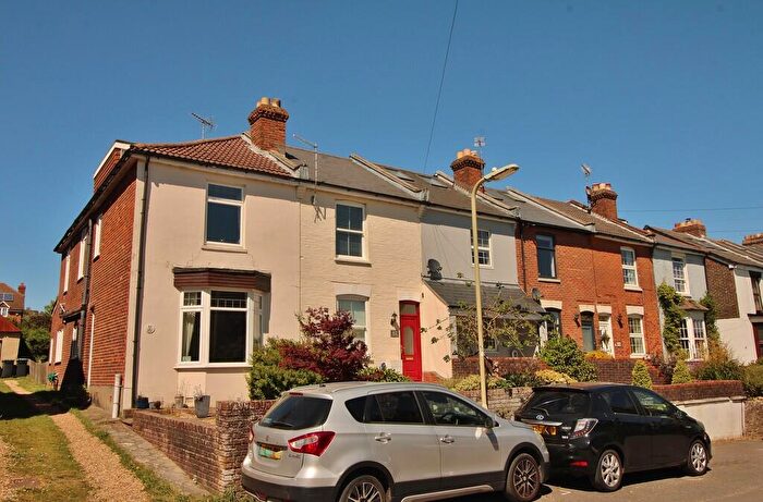 3 Bedroom End Of Terrace House For Sale In Lower Road, Old Bedhampton, PO9