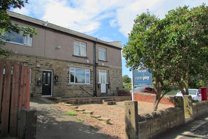 1 Bedroom Flat To Rent In Dryclough Road, Crosland Moor, Huddersfield HD4