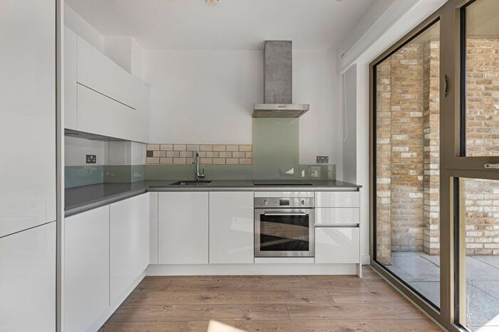 1 Bedroom Flat To Rent In Galley House, Atlantis Avenue, E16