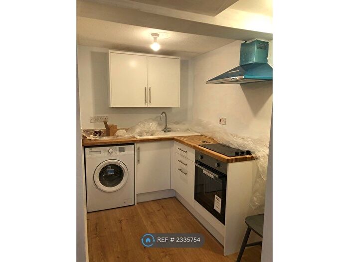 1 Bedroom Flat To Rent In Monks Road, Lincoln, LN2