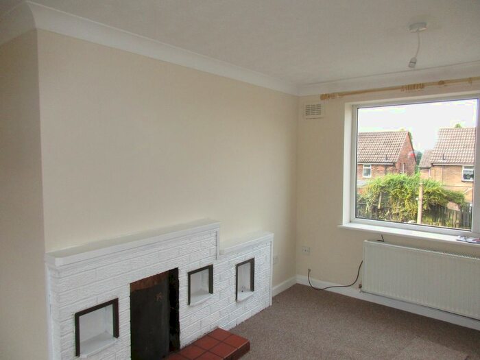 3 Bedroom SemiDetached House To Rent In Essex Drive, Kidsgrove, Stoke