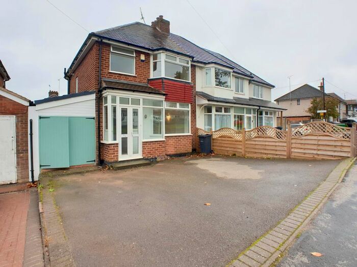 3 Bedroom Semi-Detached House To Rent In Broad Lane, Kings Heath, Birmingham B14