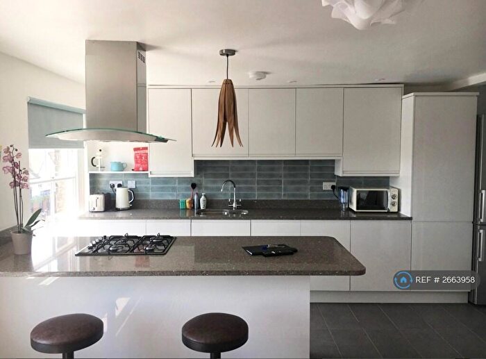 1 Bedroom Flat To Rent In Chesterton Road, Cambridge, CB4