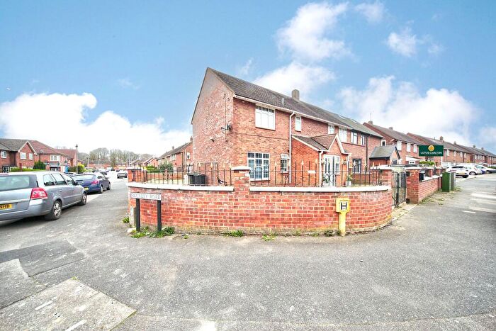 6 Bedroom Semi-Detached House For Sale In Priestleys, Luton, LU1
