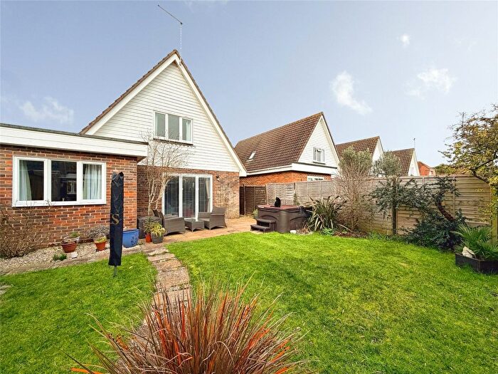3 Bedroom Bungalow For Sale In Greenwood Drive, The Dell, Angmering, West Sussex, BN16