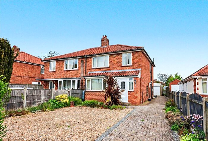 3 Bedroom Semi Detached House For Sale In Bush Road, Hellesdon, Norwich, Norfolk, NR6