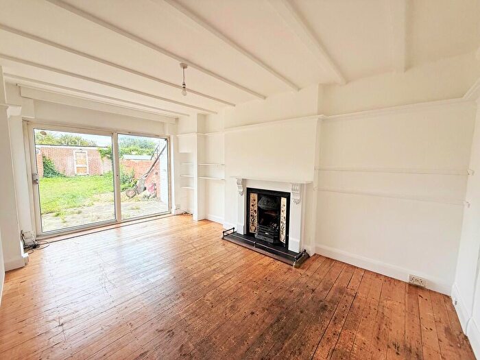 4 Bedroom Semi-Detached House For Sale In Nevill Road, Hove, BN3