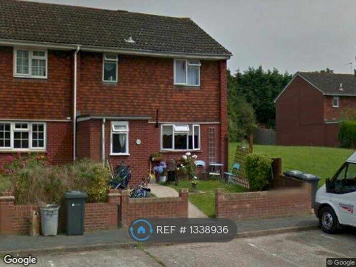 3 Bedroom End Of Terrace House To Rent In Baird Drive, Guildford, GU3