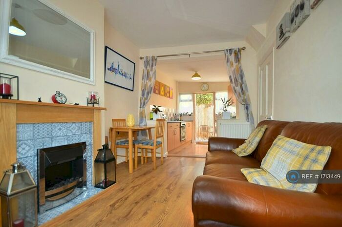 2 Bedroom Terraced House To Rent In St. Vincent Road, Southsea, PO5