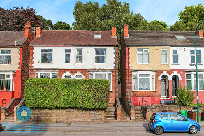 6 Bedroom Semi-Detached House To Rent In Lenton Boulevard, Lenton, NG7