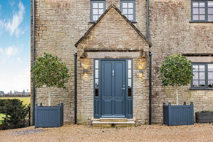 4 Bedroom Cottage To Rent In Elkstone, Gloucestershire, GL53