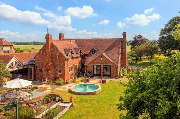4 Bedroom Detached House For Sale In Common Road, Dorney, Windsor, Buckinghamshire, SL4