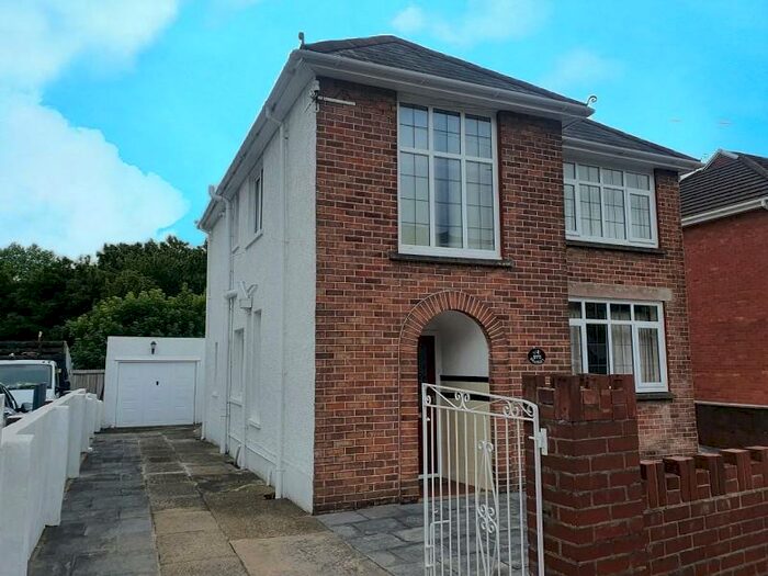 3 Bedroom Detached House To Rent In Clydach Road, Ynystawe, Swansea, City And County Of Swansea., SA6