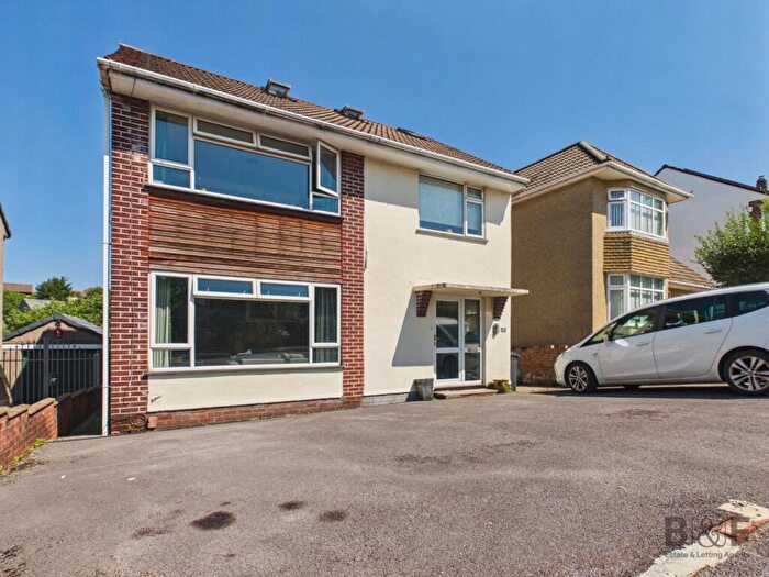5 Bedroom Detached House For Sale In Charnhill Drive, Mangotsfield, BS16