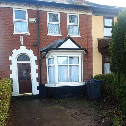 3 Bedroom Semi-detached House To Rent In Machmount Road, Birmingham, West Midlands, B9