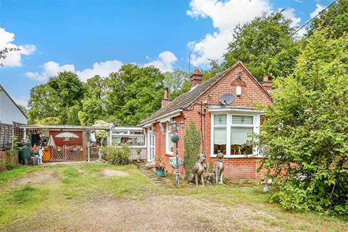 2 Bedroom Detached Bungalow For Sale In Gravesend Road, Fairseat, Sevenoaks, Kent, TN15