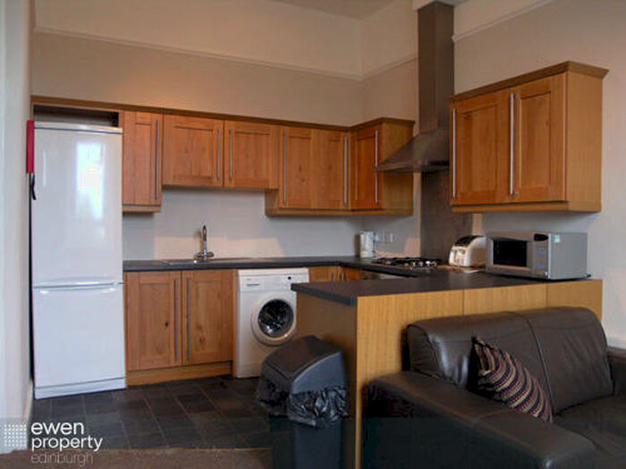 4 Bedroom Flat To Rent In Gilmore Place, Edinburgh, EH3