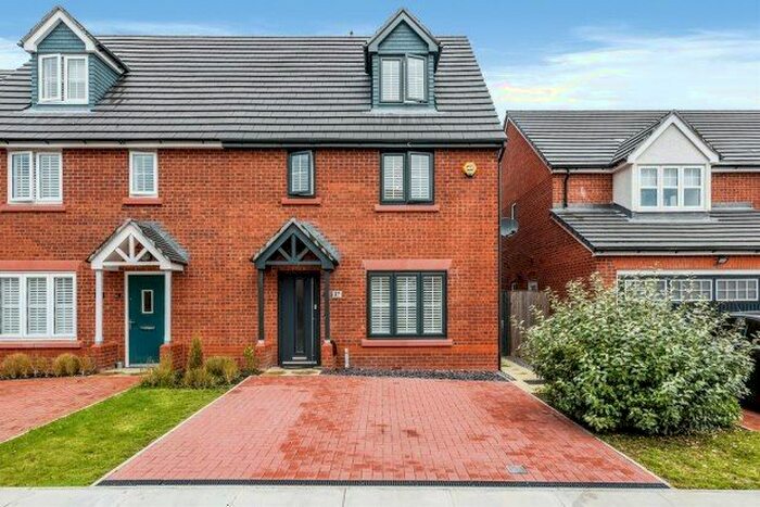 4 Bedroom Semi-Detached House To Rent In Lenton Avenue, Liverpool, L37