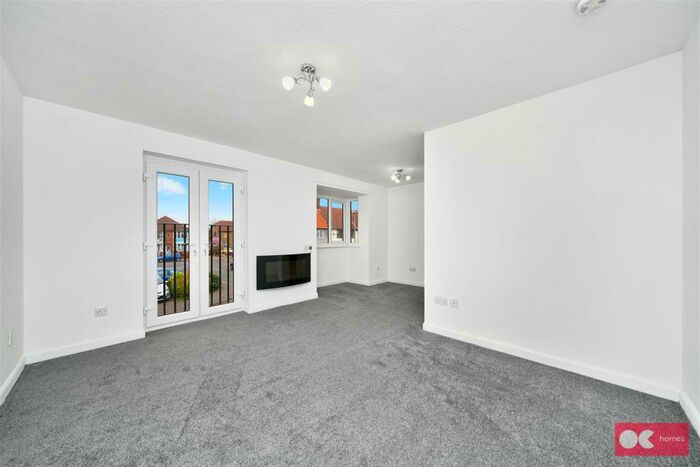 2 Bedroom Flat To Rent In Sparks Close, Dagenham, RM8