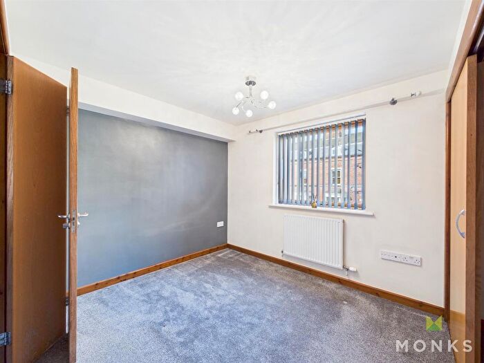 3 Bedroom Terraced House For Sale In Salop Road, Oswestry, SY11