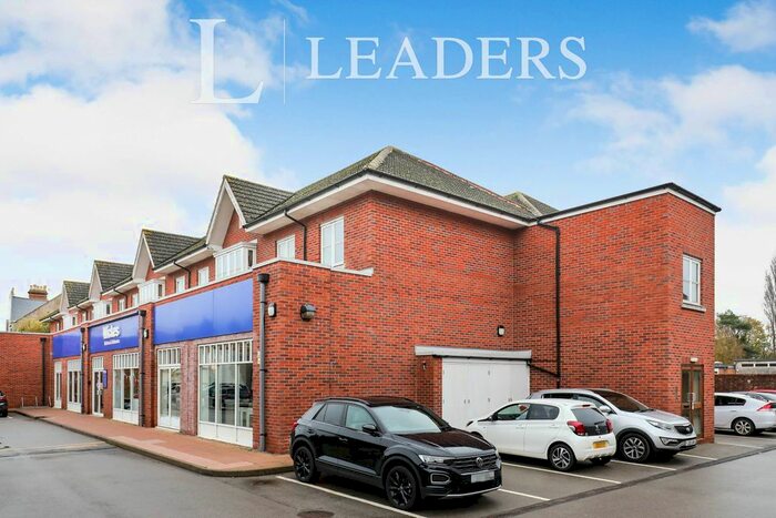 2 Bedroom Flat To Rent In Coten End, Warwick, CV34