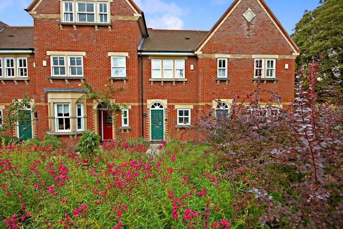 2 Bedroom Terraced House To Rent In Rutherway, Oxford OX2