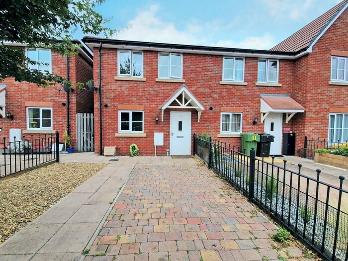 2 Bedroom End Of Terrace House To Rent In Forge Close, Catshill, B61