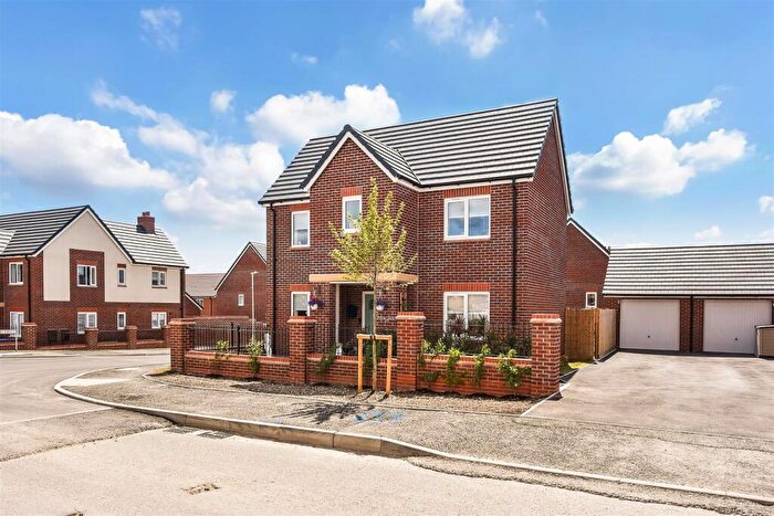 4 Bedroom Detached House For Sale In Freeman Drive, Ludgershall, SP11