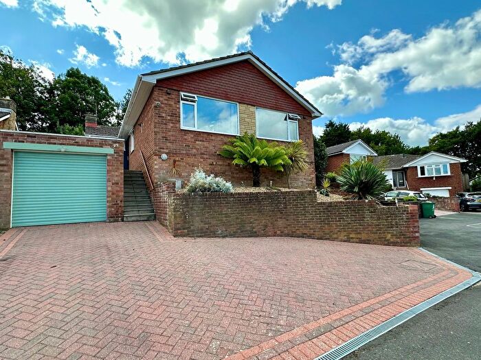 3 Bedroom Bungalow For Sale In Lychgate Close, Bexhill-On-Sea, TN40