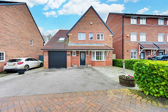 5 Bedroom Detached House For Sale In Comma Road, Sandbach, CW11