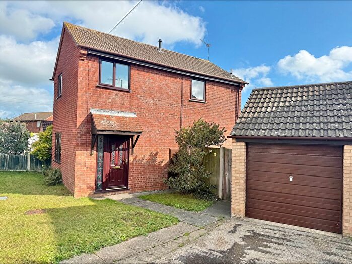 3 Bedroom Detached House To Rent In Jose Neville Close, Caister-On-Sea, NR30
