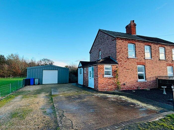 3 Bedroom House To Rent In Roundlands, Algakirk, PE20