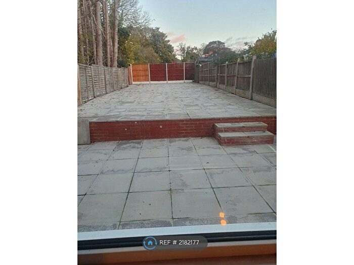 3 Bedroom Semi-Detached House To Rent In Upton Road, Birmingham, B33