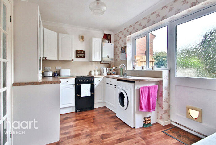 2 Bedroom Semi-Detached House For Sale In Peartree Way, Elm, PE14