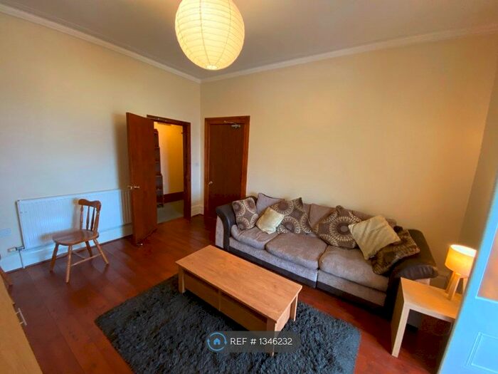 1 Bedroom Flat To Rent In Bryn Road, Brynmill, Swansea, SA2